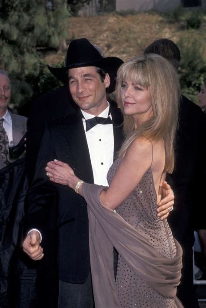 Lisa Hartman Black: Latest News And Updates (2023)